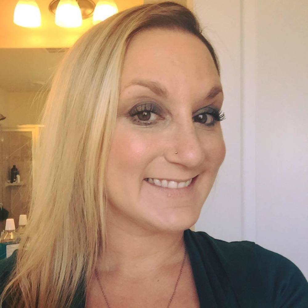 Meet your Posher, Laurie